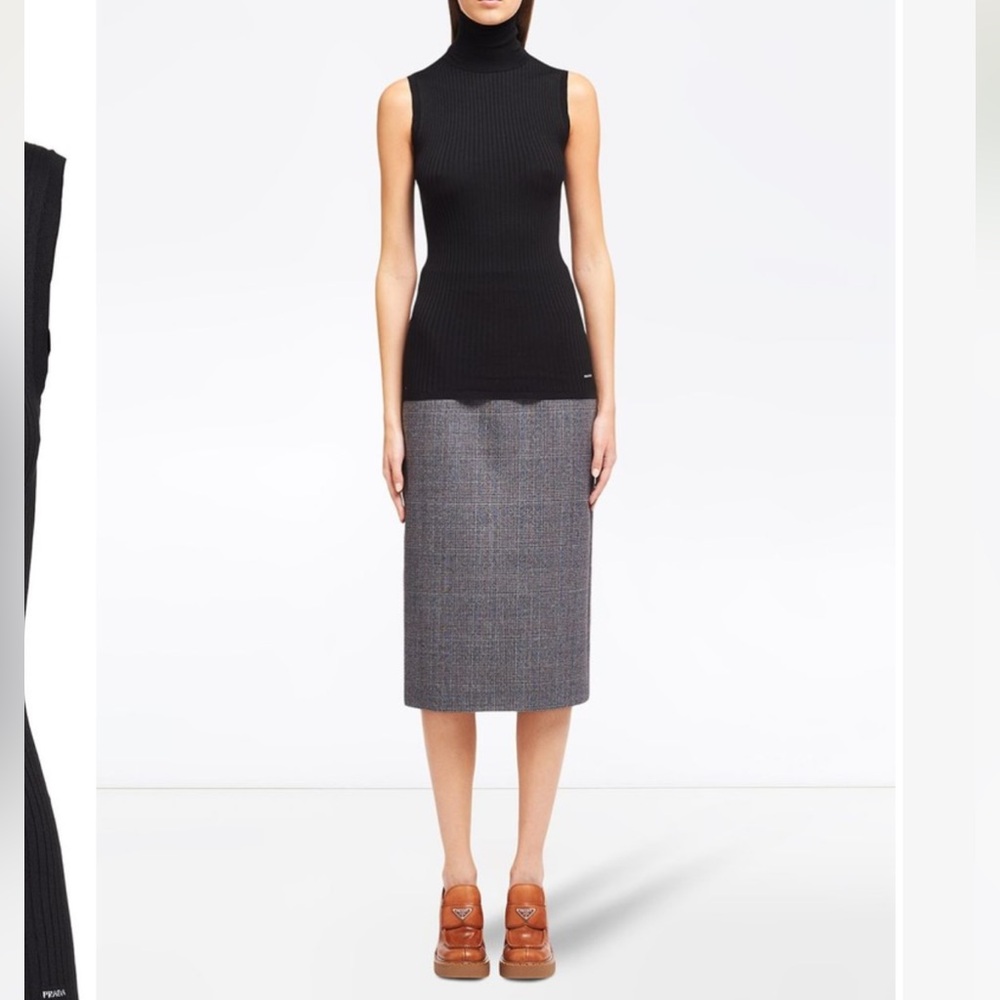 PRADA***Sleveeless Black Turtleneck****I 44 US 10***$1370 - Picture 2 of 13